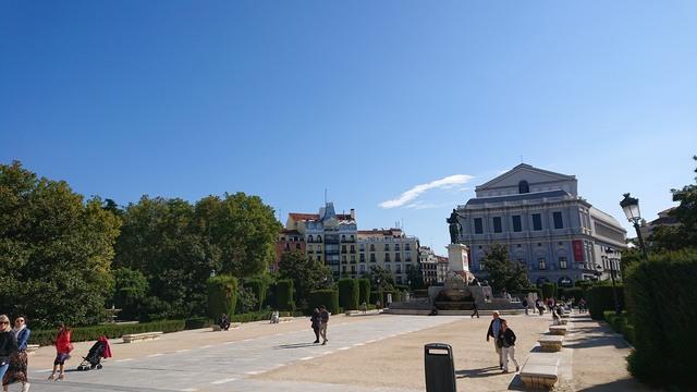 Plaza de Oriente_.jpg